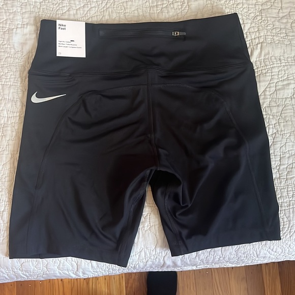 Nike Bike Shorts - Picture 2 of 4